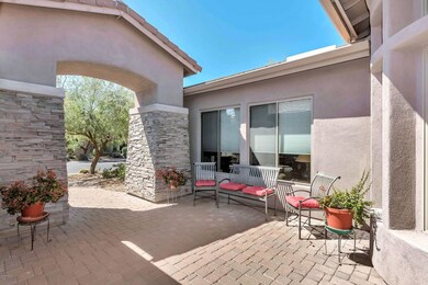 Keesha courtyard from doorway