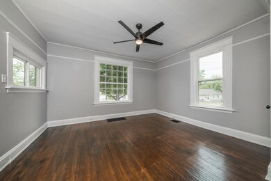 Central Row-14