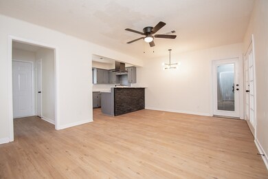 10823 Keese Dr, Houston, TX 77089 - photo 7