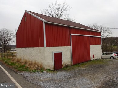 1330 N State St, Pottstown, PA 19464 - photo 5