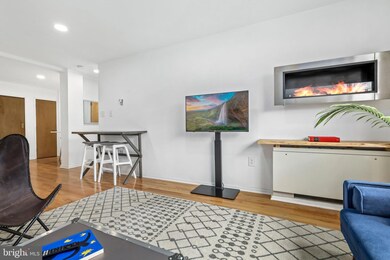 2711 Ordway St NW unit 101, Washington, DC 20008 - photo 6