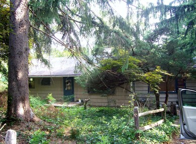209 Queens Drive So., Little Silver 002