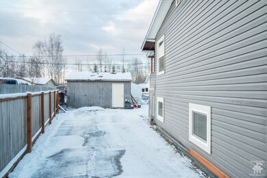 06. Side Driveway