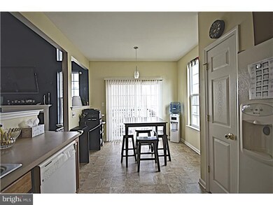 203 Chancellor Dr, Woodbury, NJ 08096 - photo 6