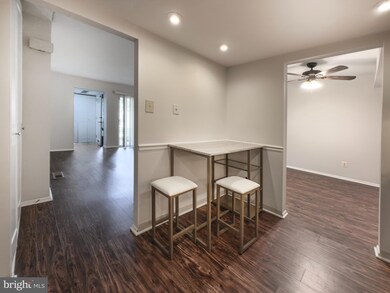 212 Old Forge Crossing unit 212, Devon, PA 19333 - photo 6