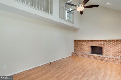 12605 Blue Mountain Ct, North Potomac, MD 20878 - photo 6