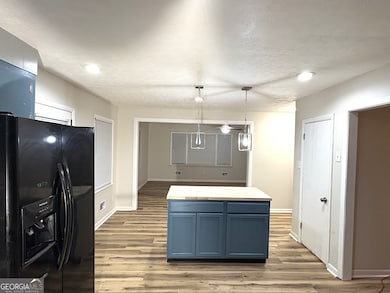 111 Hawthorne Rd, Warner Robins, GA 31093 - photo 6