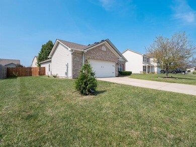 2418 Bluewood Way, Plainfield, IN 46168 - photo 4