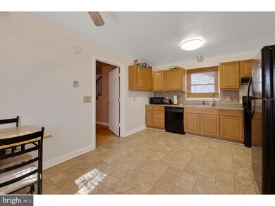 102 E Milby St, Harrington, DE 19952 - photo 6