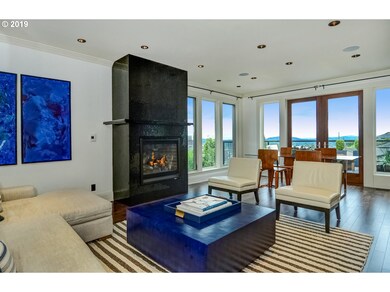 Living Room/Dining Room
