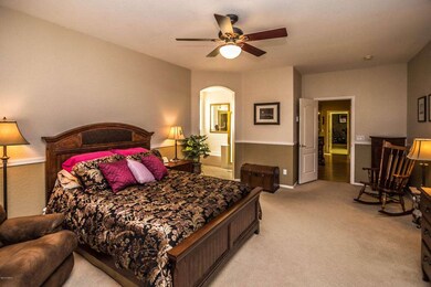 22 W. Cedar, #02907-13.jpg
