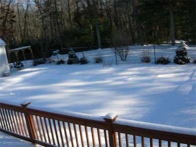 40 Fairway Dr, Bridgewater, MA 02324 - photo 5