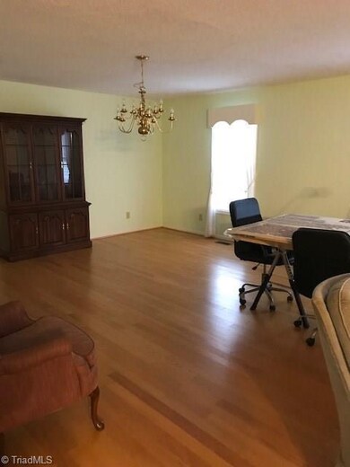 2115 Grantville Ln, Asheboro, NC 27205 - photo 6