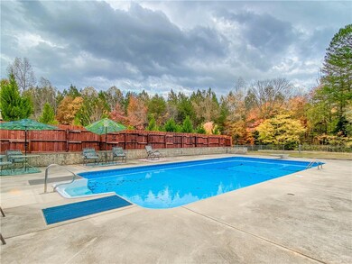 215 Jana Dr, Walhalla, SC 29691 - photo 4