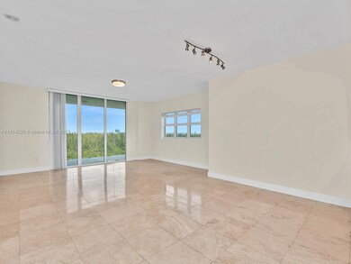 15051 Royal Oaks Ln unit 906, North Miami, FL 33181 - photo 4