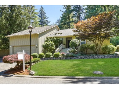 39 Walking Woods Dr, Lake Oswego, OR 97035 - photo 2
