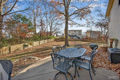 2 Walnut Creek Ct, Saint Charles, MO 63304 - photo 3