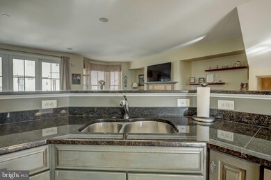 1250 Dockside Cir, Baltimore, MD 21224 - photo 6