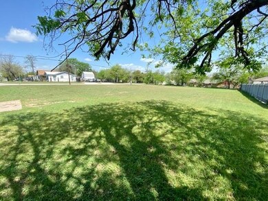 2522 NW 29th St, Fort Worth, TX 76106 - photo 4