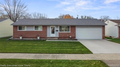 12658 Bender Dr, Sterling Heights, MI 48313 - photo 2