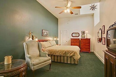 Bedroom. Large bedroom - walk-in closet