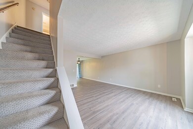 3043-Highcliff-25