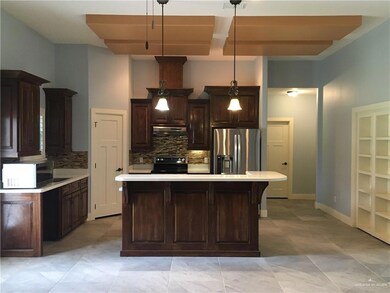 2426 Flipper Dr, Edinburg, TX 78541 - photo 3