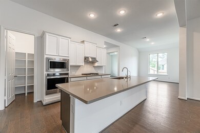 32076 Autumn Orchard Ln, Shenandoah, TX 77385 - photo 5