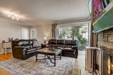 341 S Poplar Ave, Elmhurst, IL 60126 - photo 7