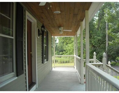 14 Union St, Blackstone, MA 01504 - photo 4