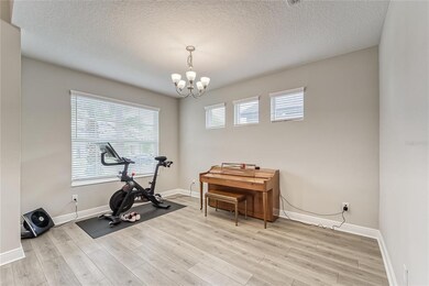 Foyer/Dining