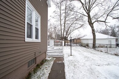 94 Merrick Ave, Holyoke, MA 01040 - photo 4