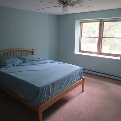 10 Lawndale St, Easthampton, MA 01027 - photo 6