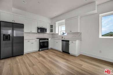 4701 Saturn St unit 3/4, Los Angeles, CA 90019 - photo 6