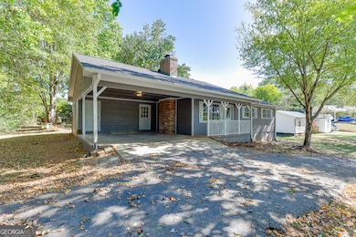 5837 Meadow View Ln, Flowery Branch, GA 30542 - photo 2