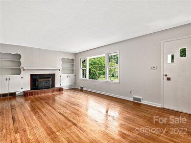 10 Stockwood Rd, Asheville, NC 28803 - photo 4