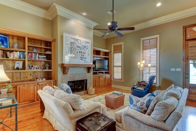 112 Levison Way-4