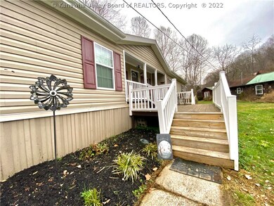 2620 Childress Rd, Alum Creek, WV 25003 - photo 2