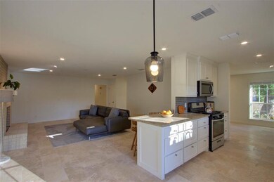 203 Redwater Rd, Wake Village, TX 75501 - photo 5