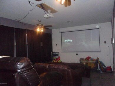 THEATER