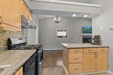 3727 Coventry Dr-007-KHP