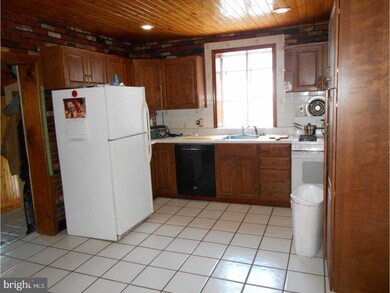 82 5th Ave, Broomall, PA 19008 - photo 4