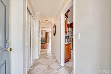 42 Hawthorn Dr, Edison, NJ 08820 - photo 5