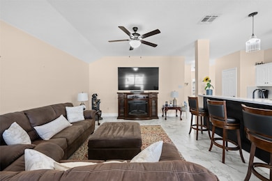 1424 Jacksons Run, Greenville, TX 75402 - photo 6