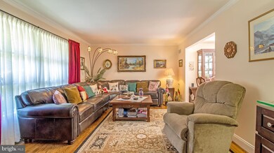 2848 Shanandale Dr, Silver Spring, MD 20904 - photo 4