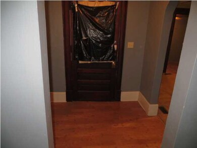 Front Entry,leads to Living Room or Dinning Room