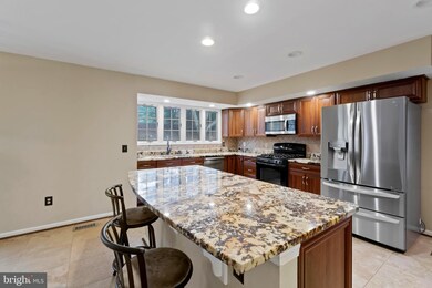 11231 Minstrel Tune Dr, Germantown, MD 20876 - photo 6