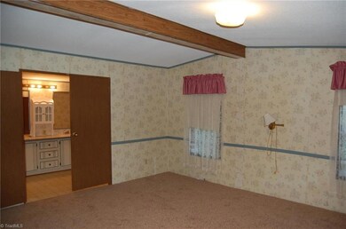 4765 Waynick Meadow Rd, Asheboro, NC 27205 - photo 3