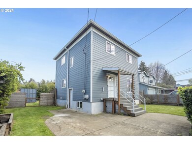9014 N Berkeley Ave, Portland, OR 97203 - photo 3