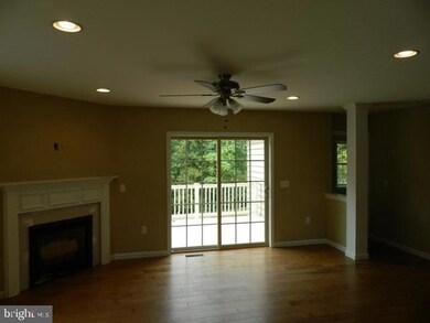 135 Waypoint Dr, Lancaster, PA 17603 - photo 6